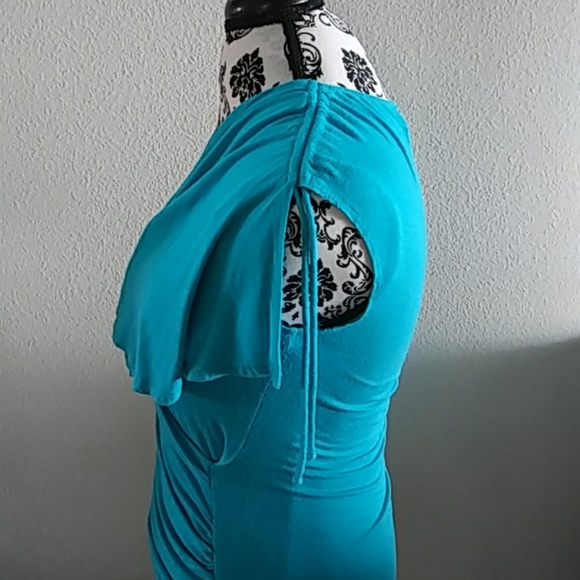 💋 Teal colored Casual Top 💋 - Picture 4 of 4